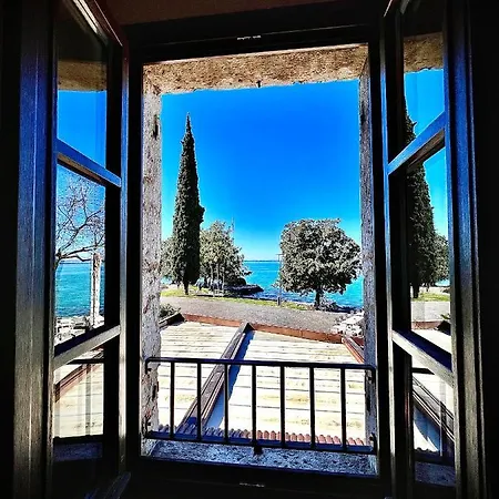 Apartment Welcome Traveller Merlo Nero Garda (Verona)