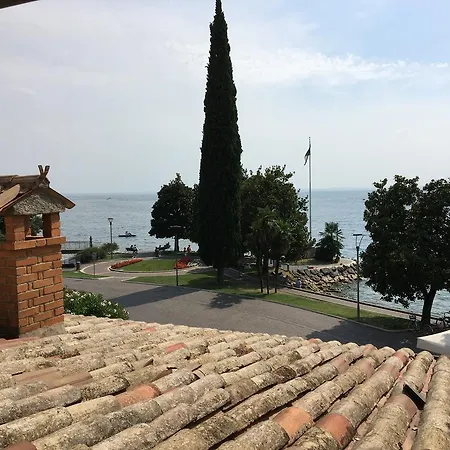 Welcome Traveller Merlo Nero * Garda (Verona)